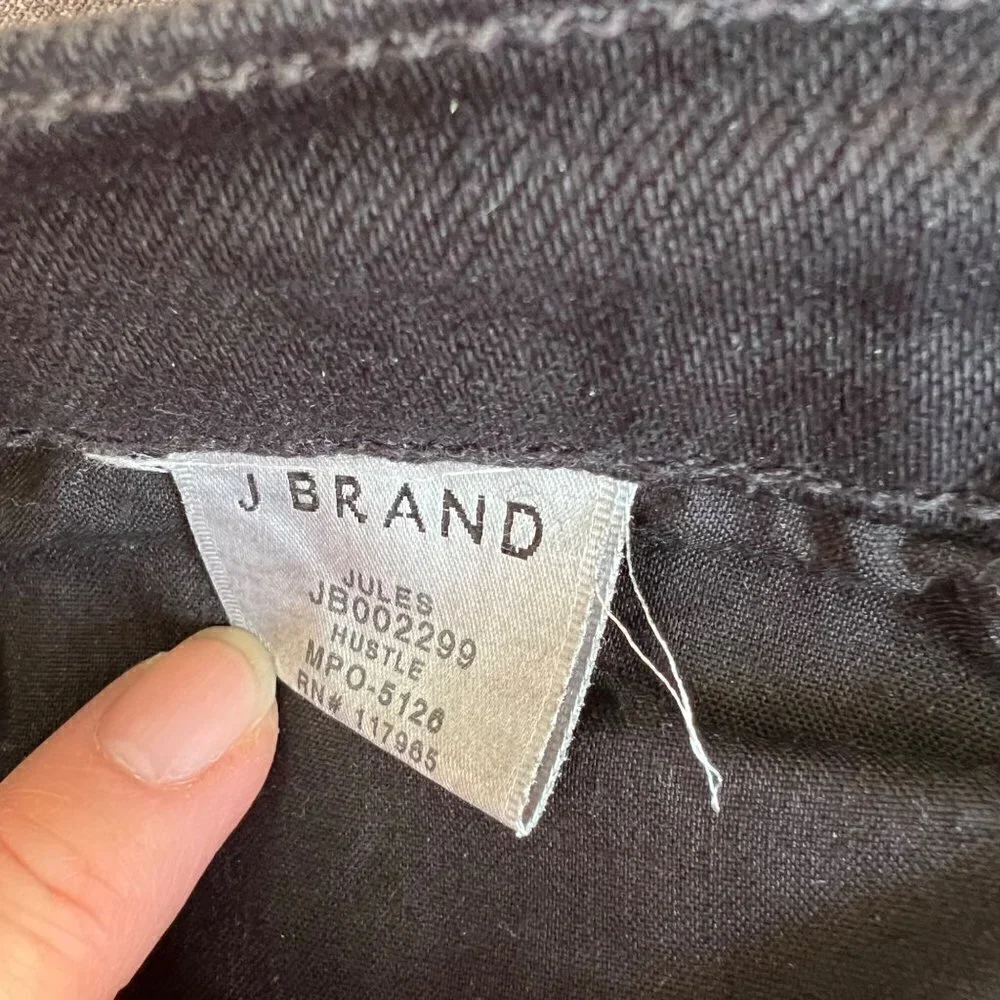 J.Brand Highrise ankle straight legs Jules jeans , black, Size 27 O